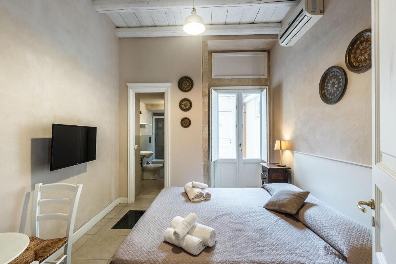 Dedalo Rooms Noto Exterior foto