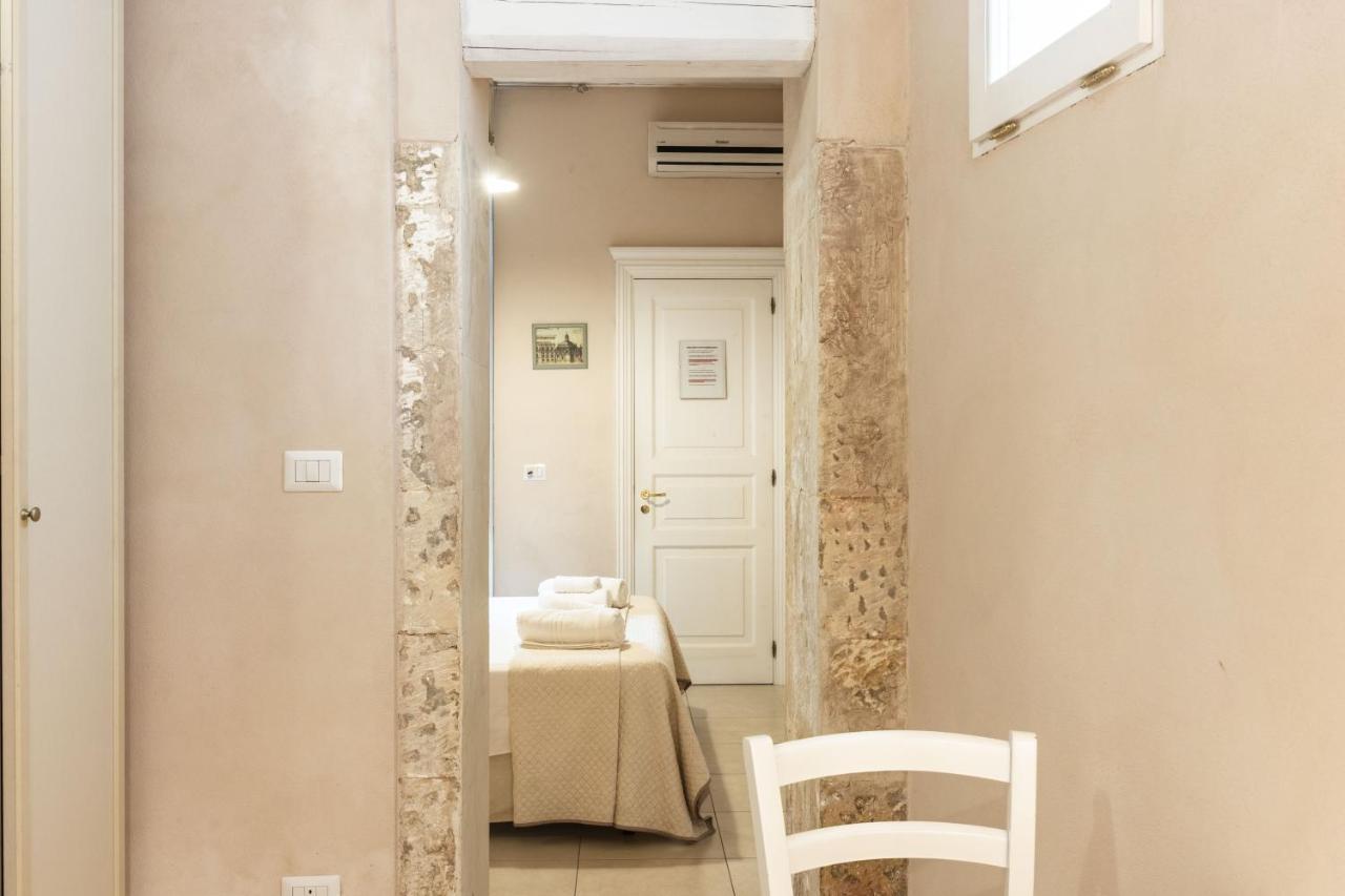 Dedalo Rooms Noto Exterior foto