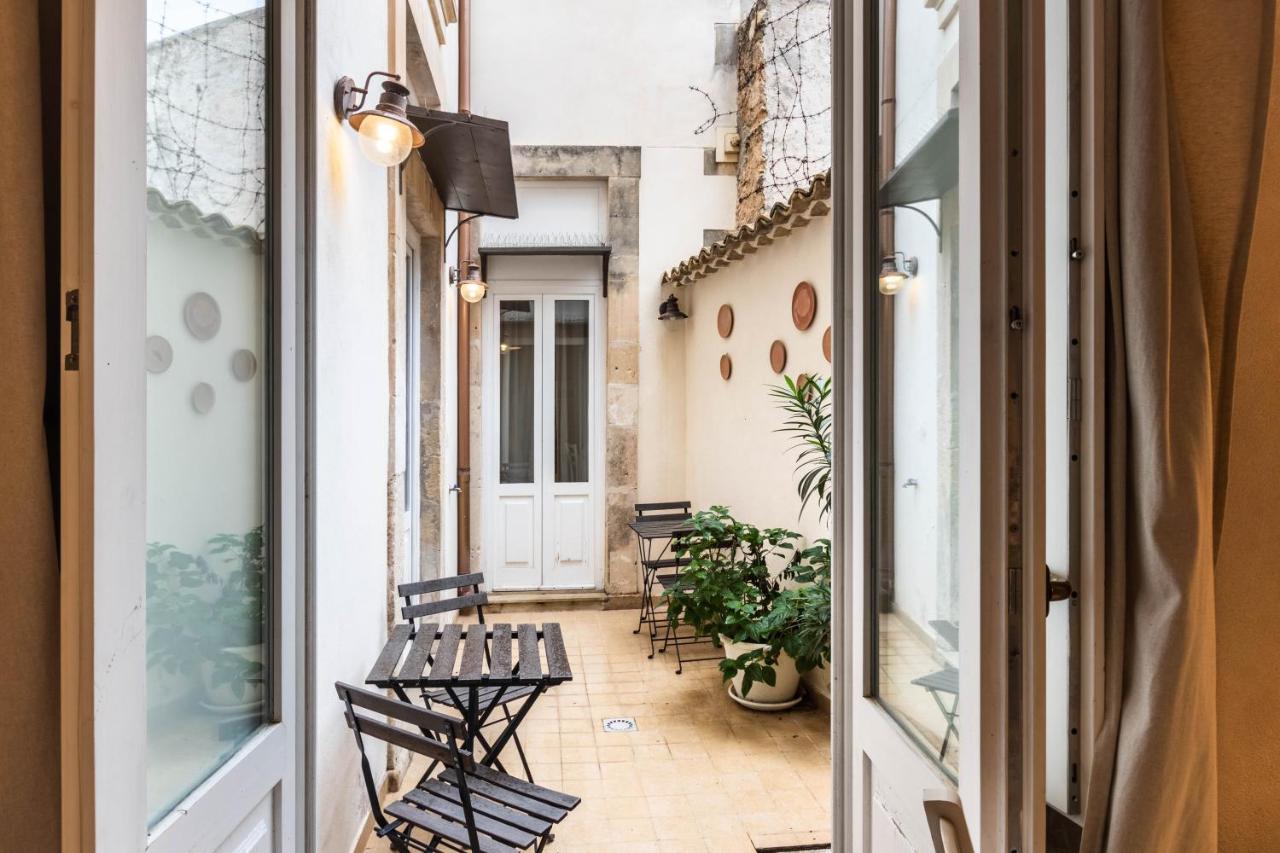 Dedalo Rooms Noto Exterior foto