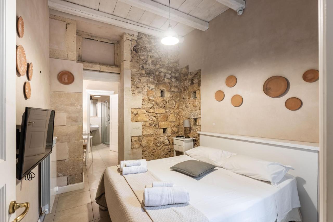 Dedalo Rooms Noto Exterior foto